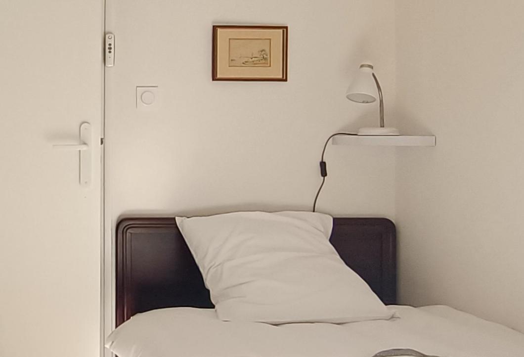Grand Appartement, 2 Chambres Et Jardin Ним Экстерьер фото