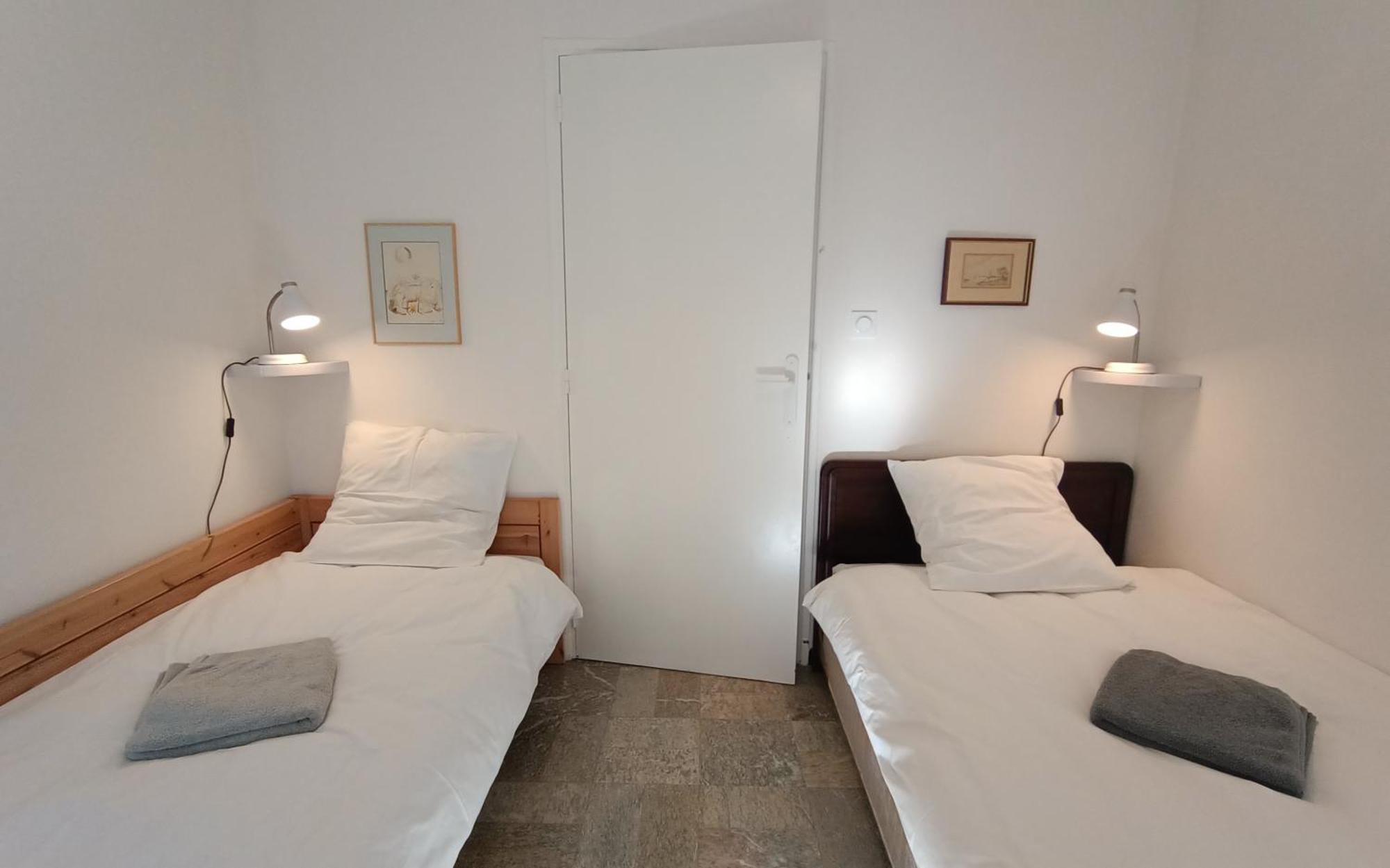 Grand Appartement, 2 Chambres Et Jardin Ним Экстерьер фото